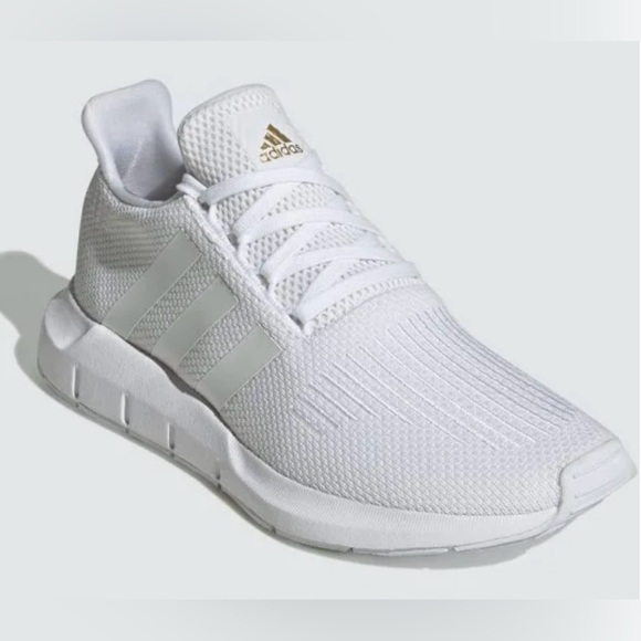 Women's Swift Run 1.0
adidas Top Sneakers - Picture 2 of 8